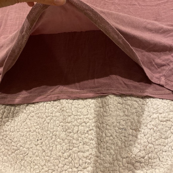 Purple soft tshirt AEO - Picture 2 of 5